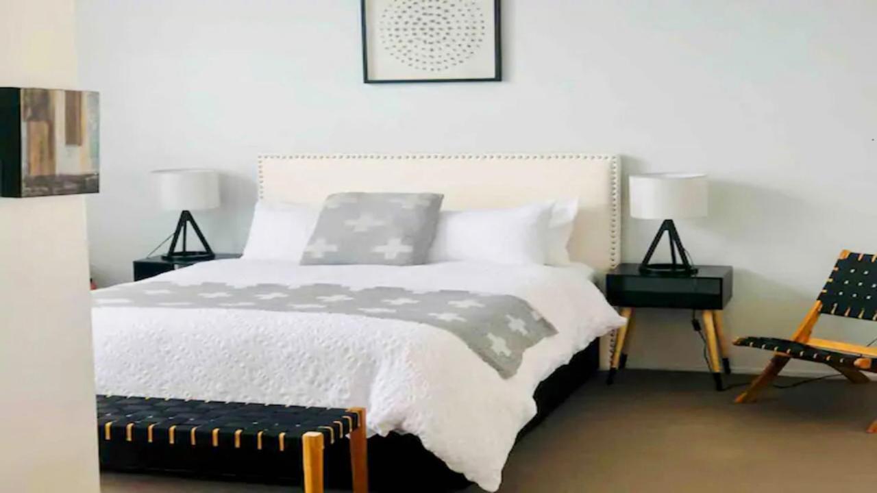 City Fringe Apartment With Sky Tower And City Views Auckland Eksteriør billede